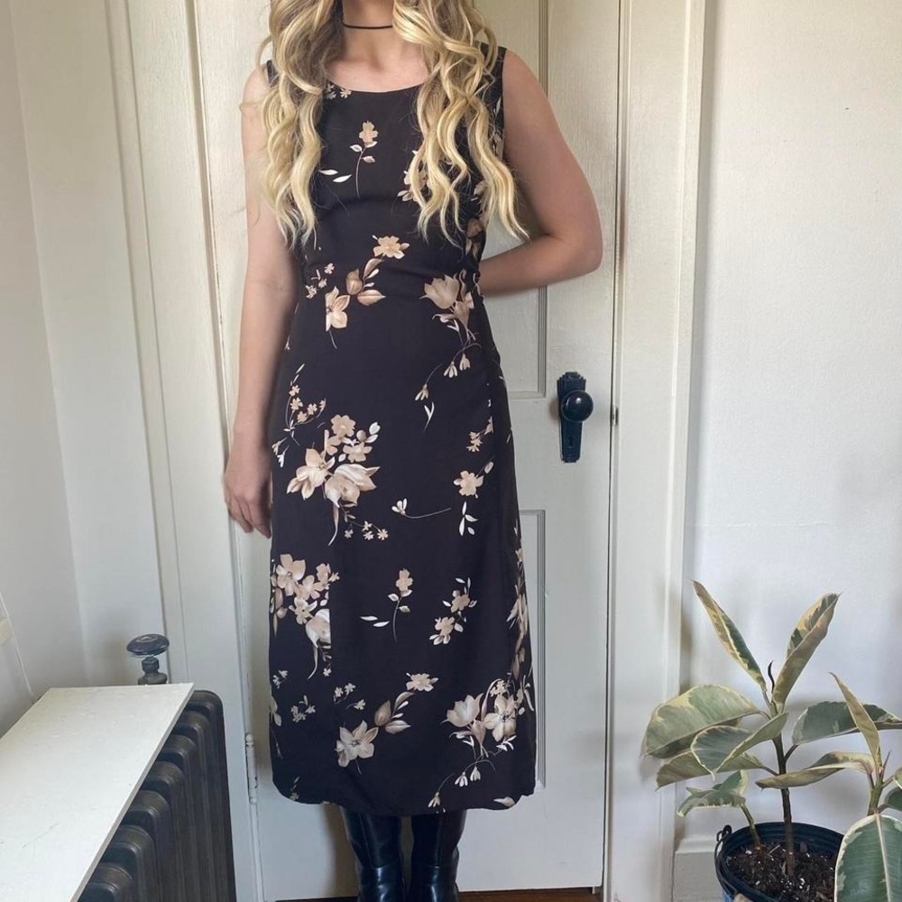 90’s Vintage Y2K Brown Floral Midi Dress with Cream Blossoms